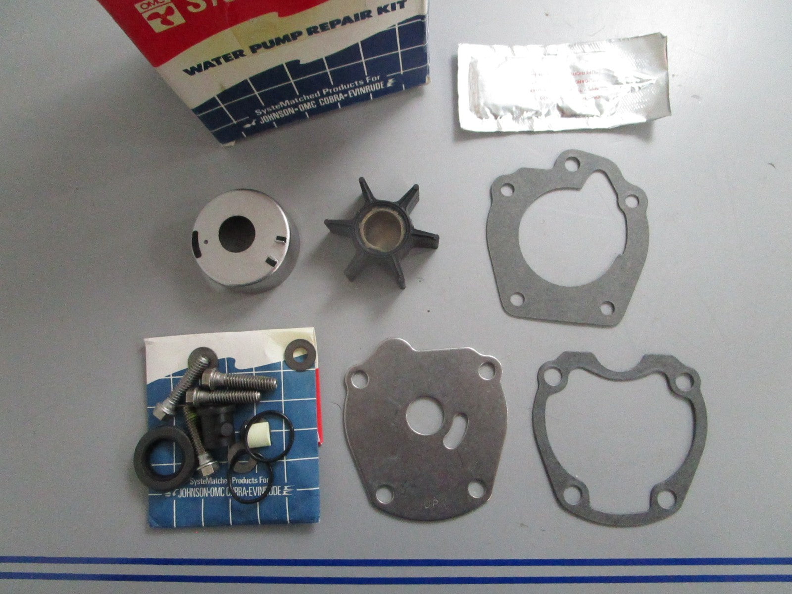 *NEW OEM* 0820 OMC Johnson Evinrude Water Pump Kit 388891 0388891