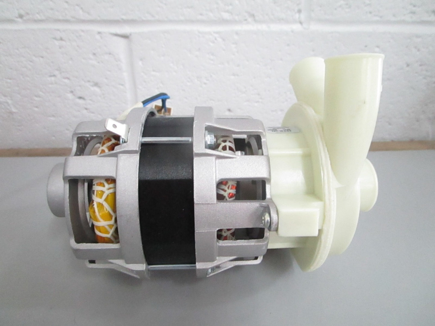 *NEW OEM* 0820 Whirlpool Pump Motor WPW10222074 W10222074