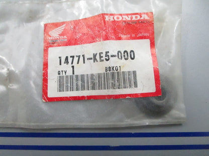 *NEW OEM* 0810 Honda Retainer 14771-KE5-000