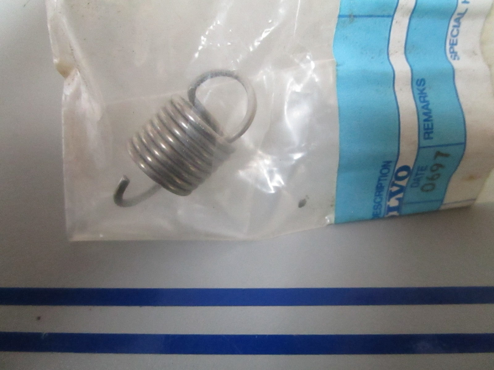 NEW OEM 832534 Volvo Penta Spring 0810