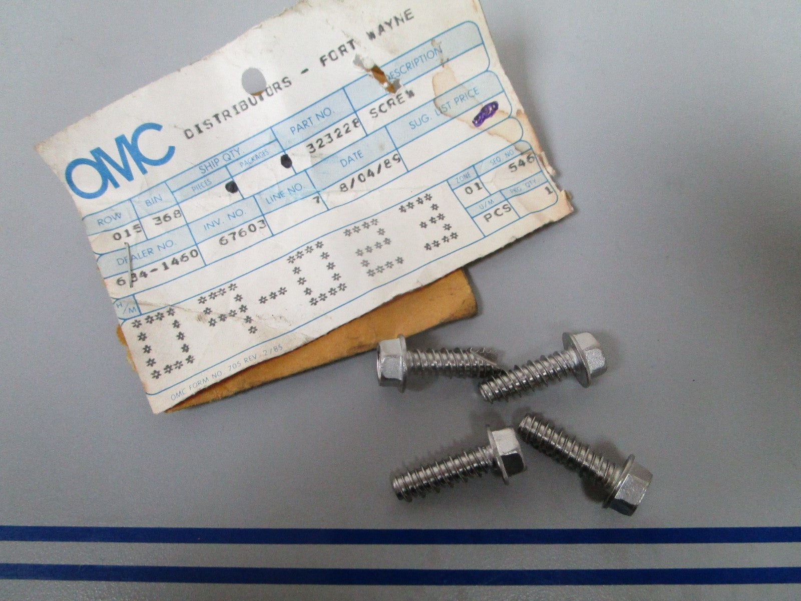 NEW OEM (LOT OF 4) 323228 0323228 OMC Johnson Evinrude Screw 0810