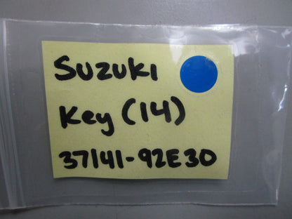 *NEW OEM* 0810 Suzuki Key (14) 37141-92E30