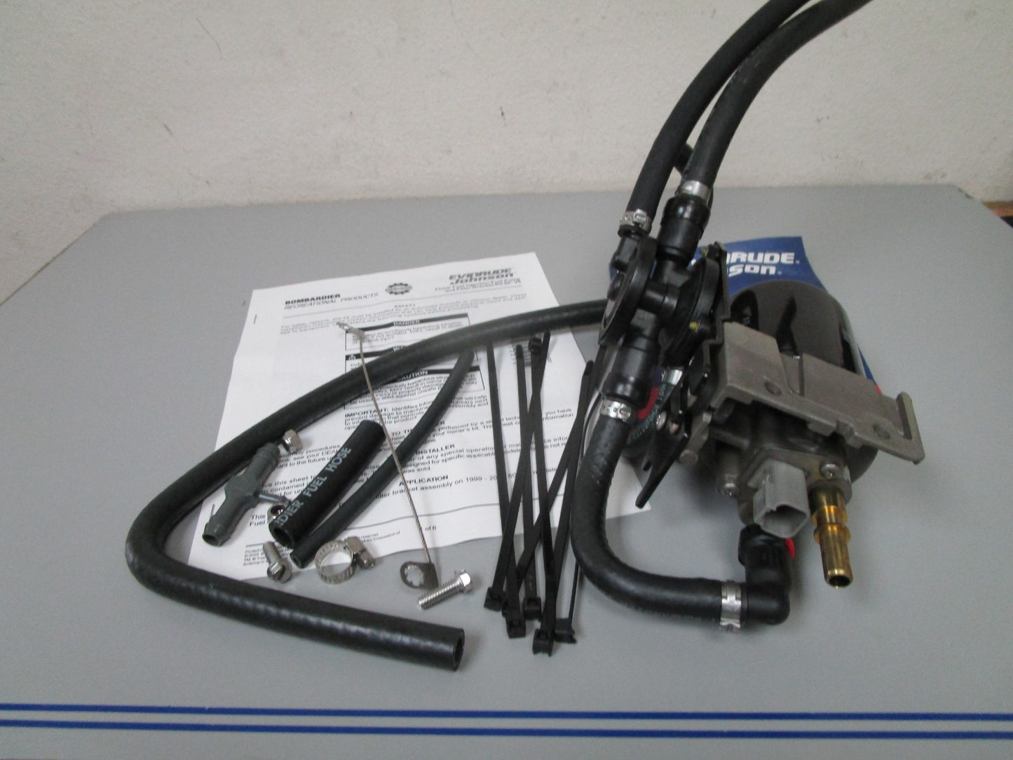 *NEW OEM* 0720 OMC Johnson Evinrude Fuel Pump Kit Assembly 5004455
