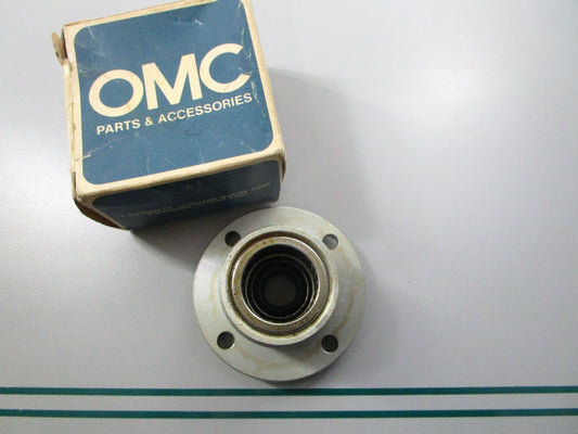 NEW OEM 384160 0384160 OMC Johnson Evinrude Bearing Housing 0810