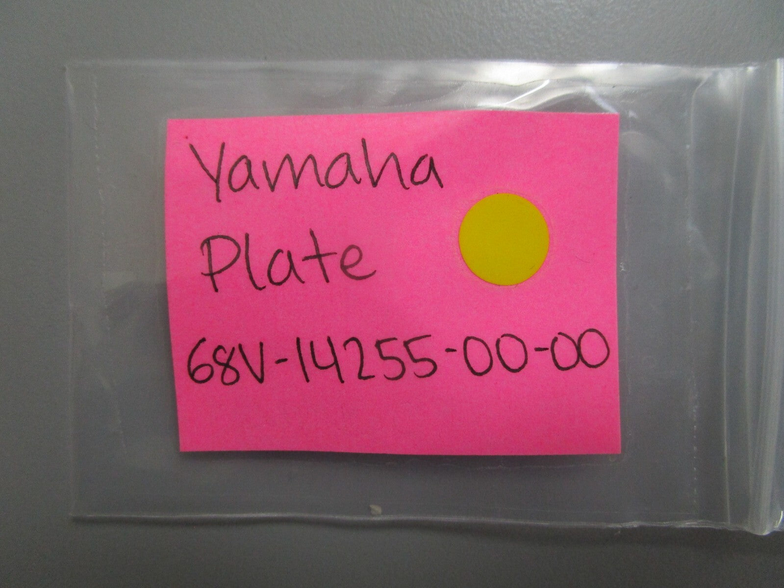 *NEW OEM* 0810 Yamaha Plate 68V-14255-00-00