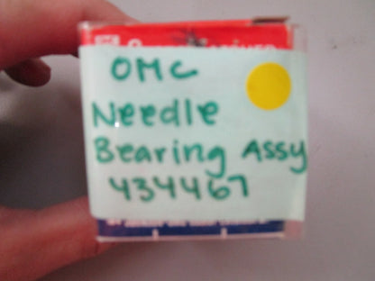 *NEW OEM* 0810 OMC Johnson Evinrude Needle Bearing Assembly 424467 0424467