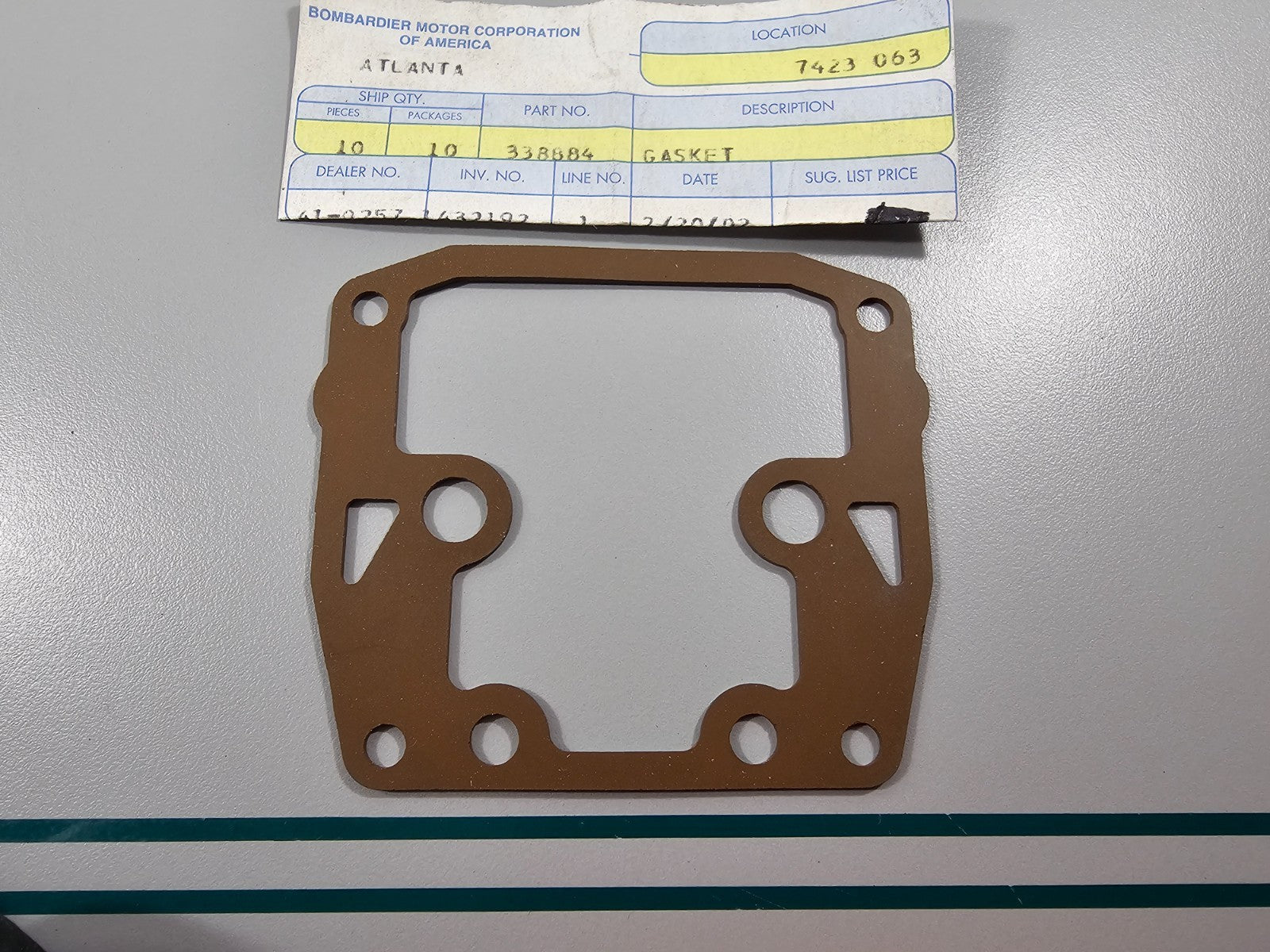 NEW OEM 338884 0338884 OMC Johnson Evinrude Gasket 0810
