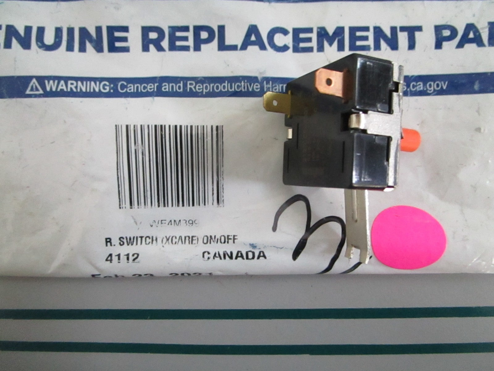 NEW OEM WE4M399 GE On/Off Switch 0820