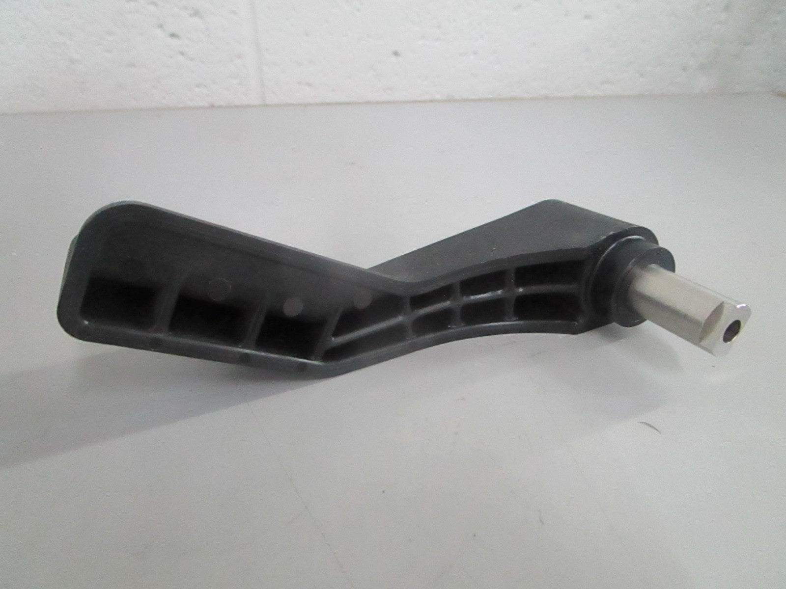 NEW OEM Tohatsu 3T5-66110-0 Shift Lever 0820
