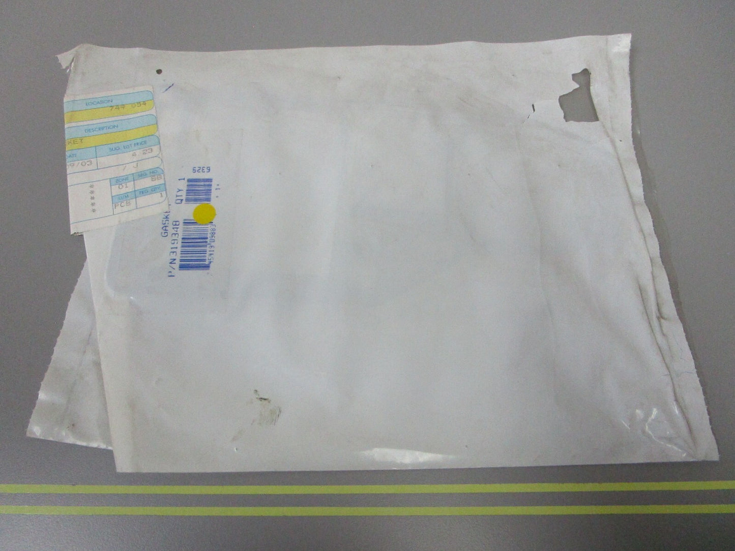 *NEW OEM* 0810 OMC Johnson Evinrude Gasket 319348 0319348