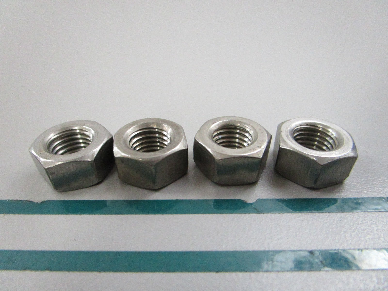 NEW OEM (LOT OF 4) 306422 0306422 OMC Johnson Evinrude Nut 0810