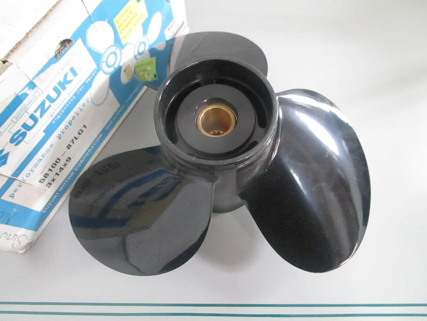 NEW OEM 58100-87LG1 Suzuki 3×14×9 Propeller 0820