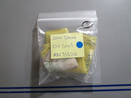 *NEW OEM* 0810 John Deere Oil Seal AN71326