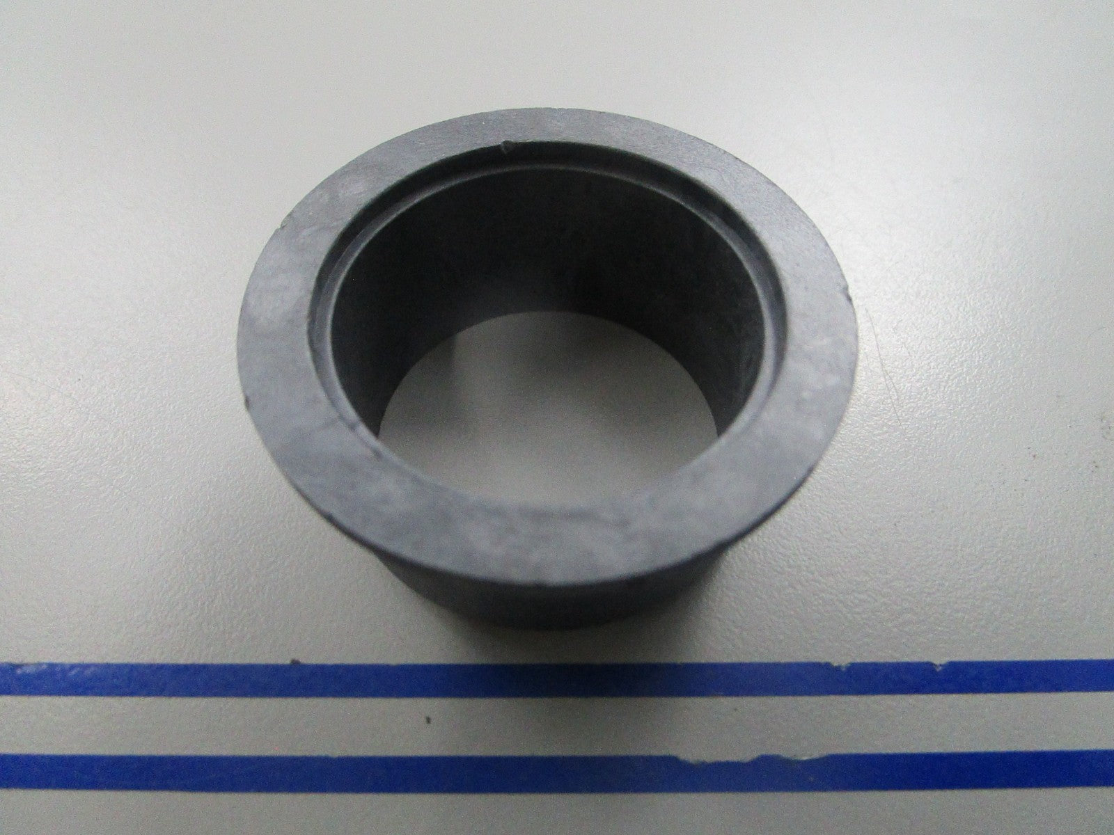 *NEW OEM* 0810 Volvo Penta Bushing 872363