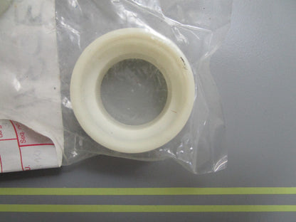 *NEW OEM* 0810 Volvo Penta Retainer 873534