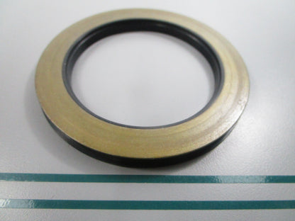 NEW OEM 40227-FK000 UniCarriers Oil Seal 0810