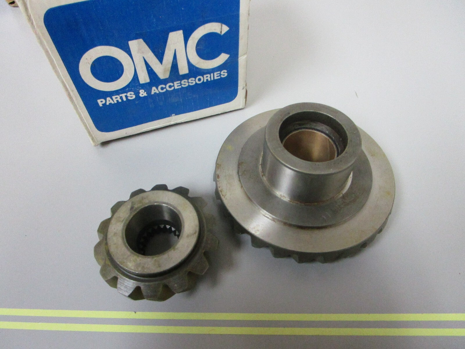 *NEW OEM* 0720 OMC Johnson Evinrude Gear Set 910993 983141 0910993 0983141