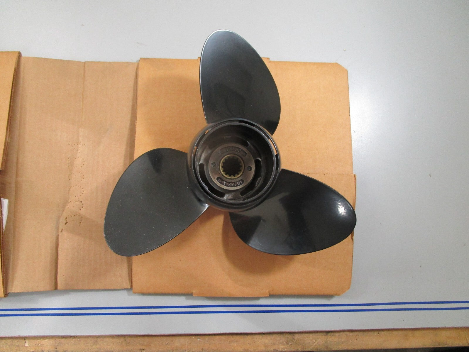 *NEW OEM* 0820 OMC Johnson Evinrude 10½×11 RH Propeller 175190 0175190