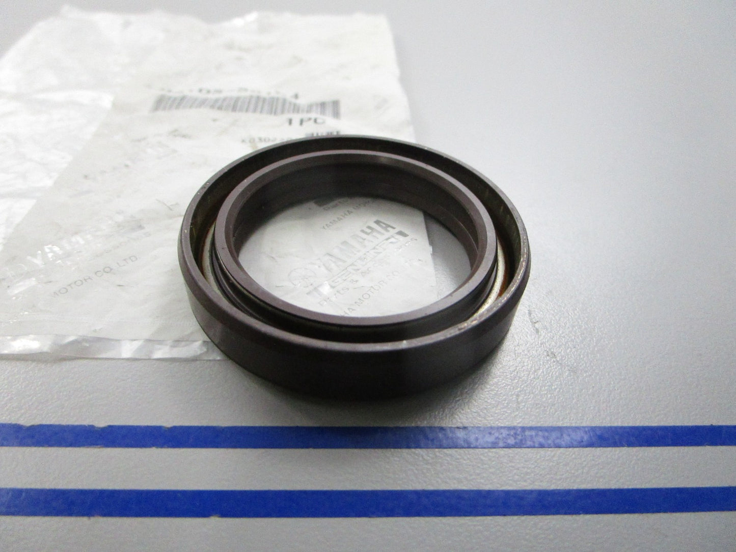NEW OEM 93103-38184-00 Yamaha Oil Seal 0810