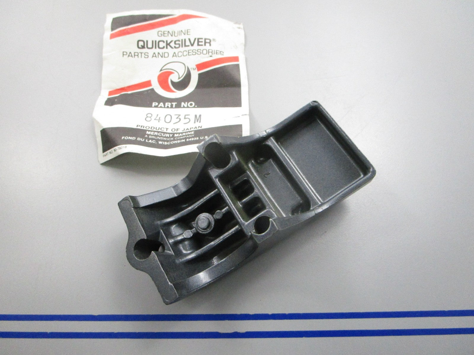 NEW OEM 84035M Mercury Quicksilver Bracket 0810