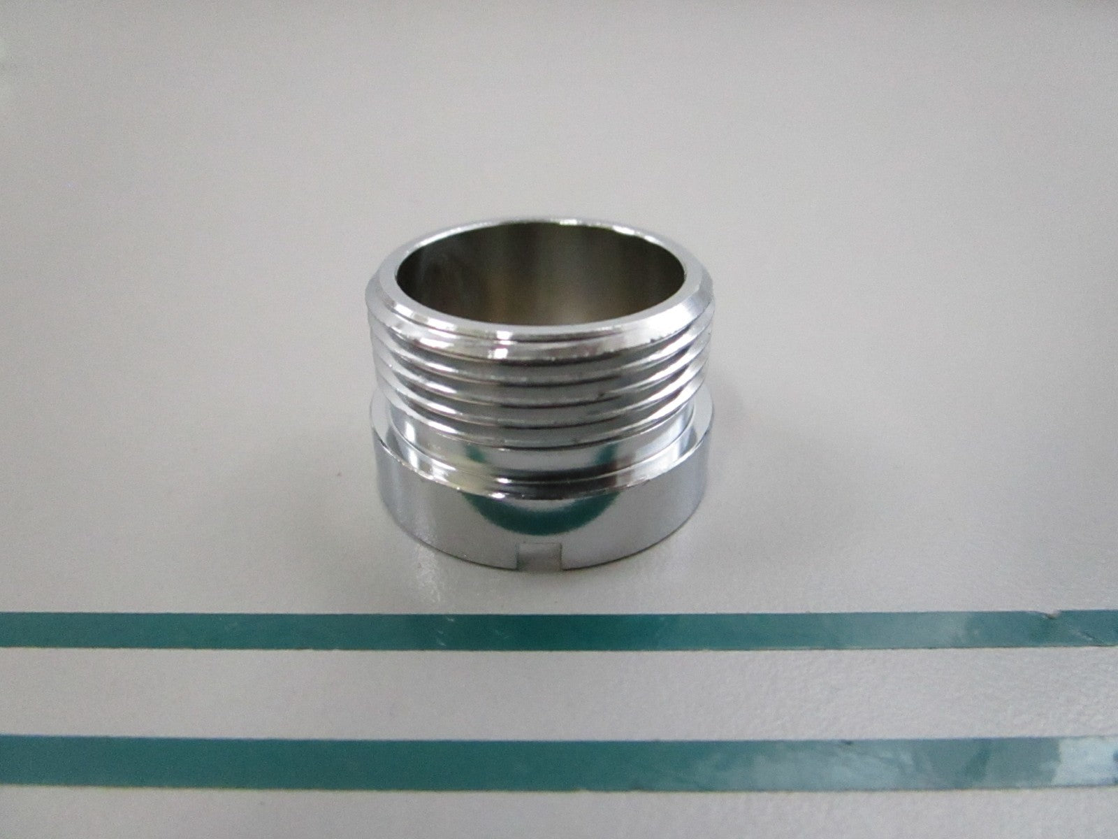 NEW OEM 814641 Volvo Penta Bushing 0810