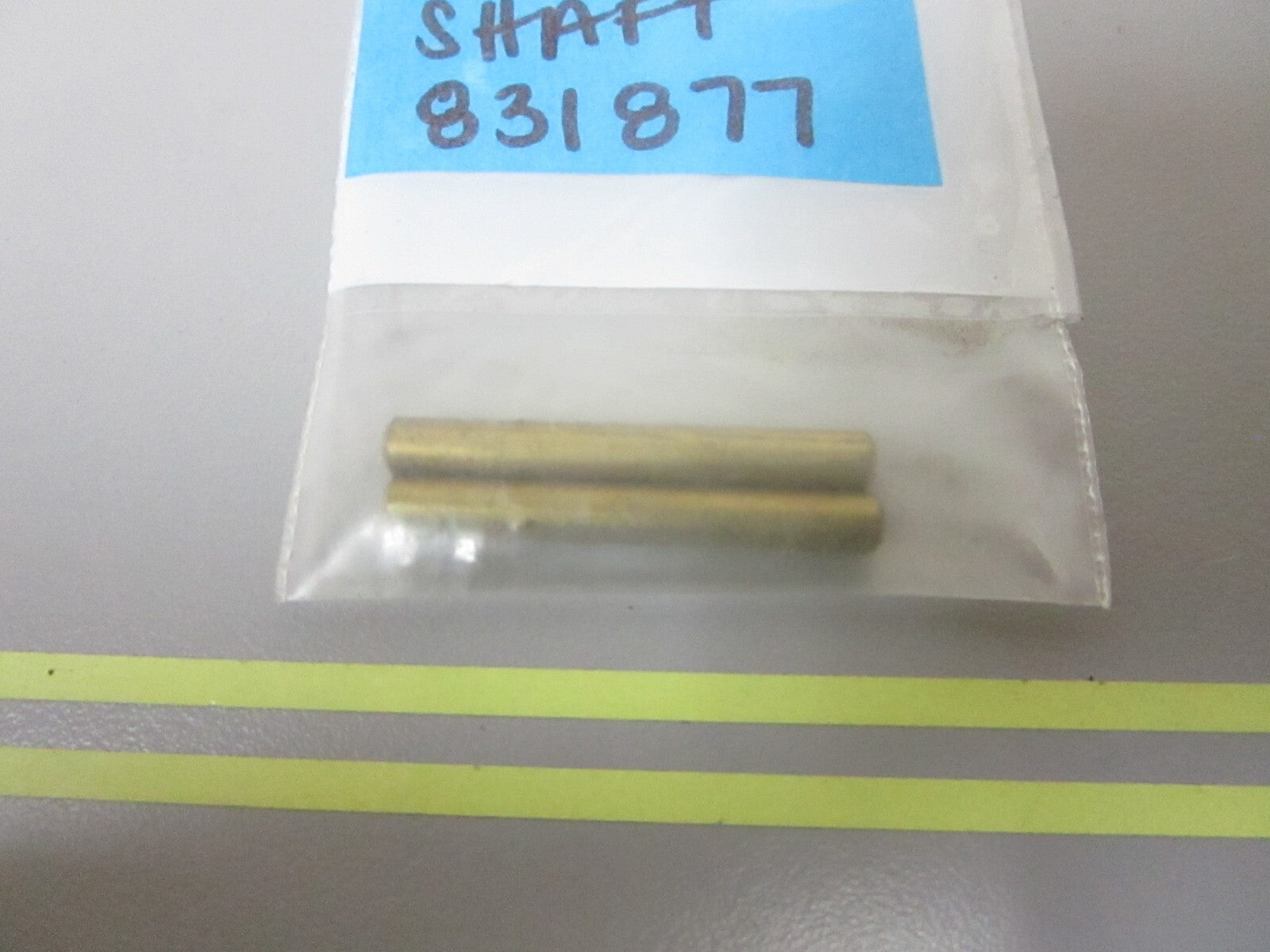 *NEW OEM* (LOT OF 2) 0810 Volvo Penta Shaft 831877