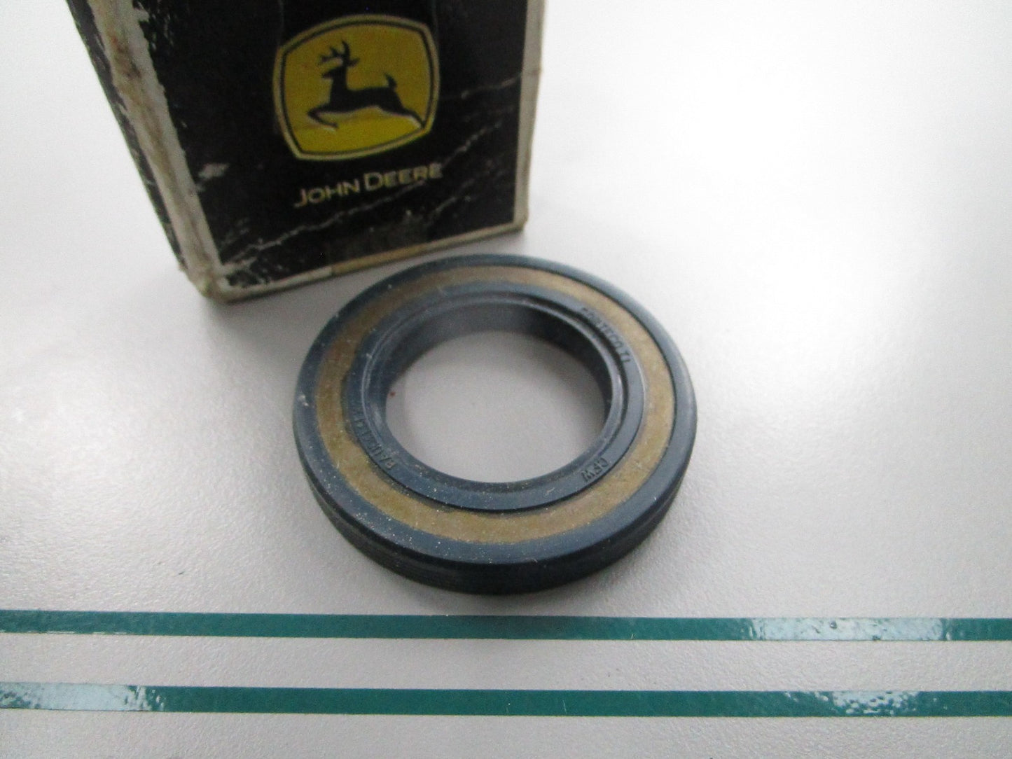 NEW OEM CE17706 John Deere Gearcase Seal 0810