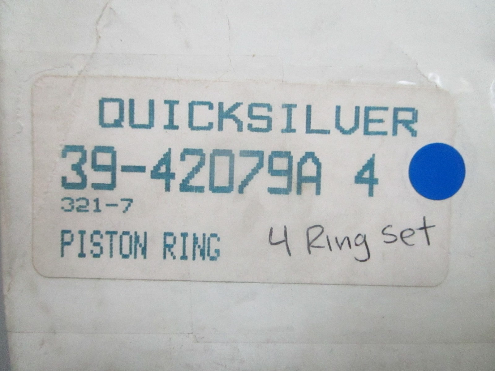 *NEW OEM* 0820 Mercury Quicksilver 4 Piston Ring Set 39-42079A4
