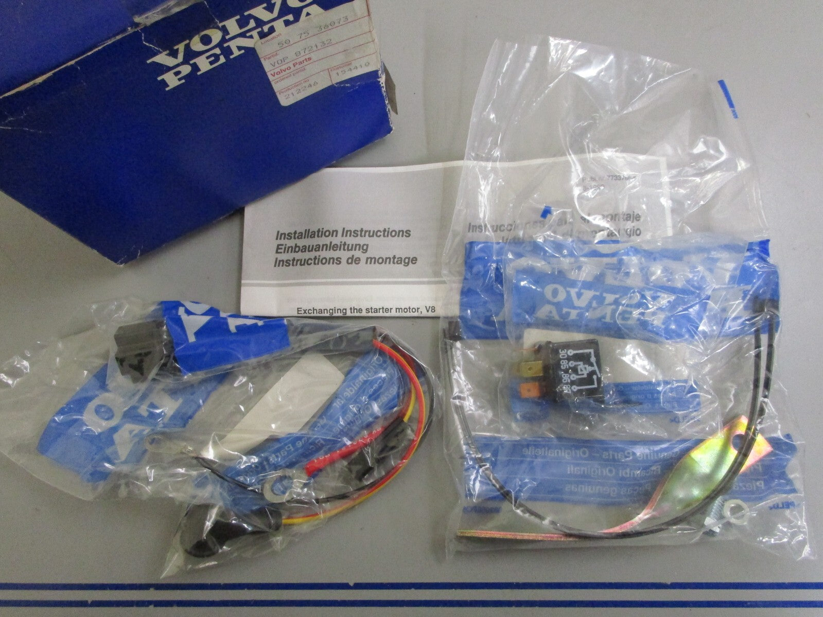 *NEW OEM* 0820 Volvo Penta Mounting Kit 872132