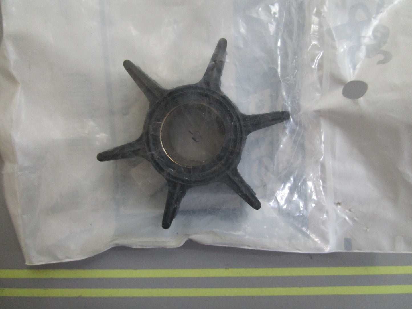 *NEW* 0810 Sierra Impeller 18-3051 Replaces: Evinrude 395289 0395289