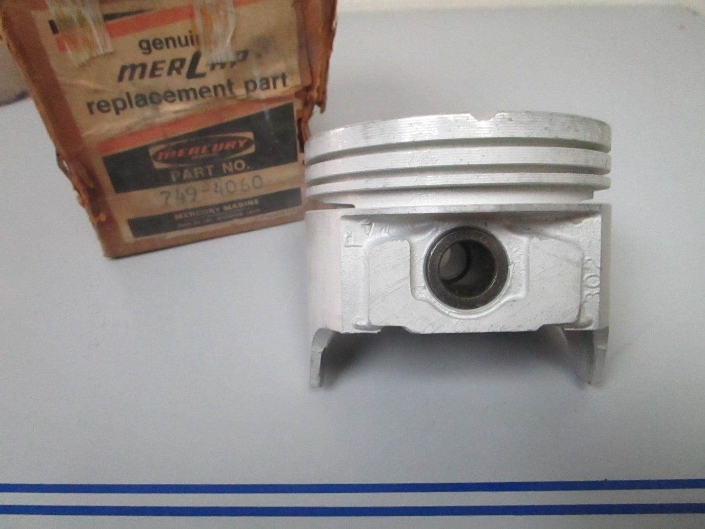NEW OEM 749-4060 Mercury Mercruiser Ford 302 V8 1970- 1972 OS .020 Piston 0720