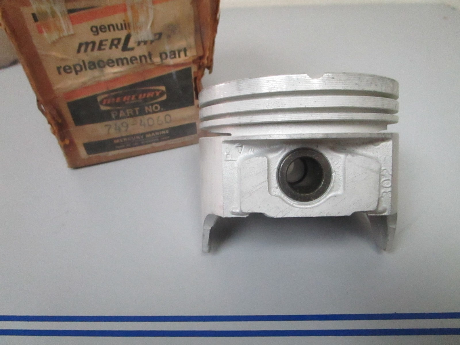 NEW OEM 749-4060 Mercury Mercruiser Ford 302 V8 1970- 1972 OS .020 Piston 0720