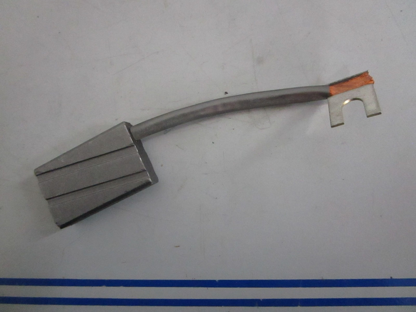 NEW OEM 0009718152 Linde Carbon Brush 0820
