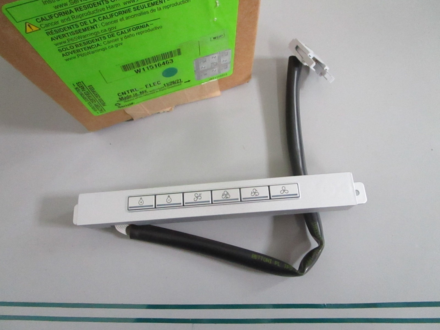 Whirlpool W11516463 NEW OEM Range Hood Slider Genuine Factory Part NOS Part 0820