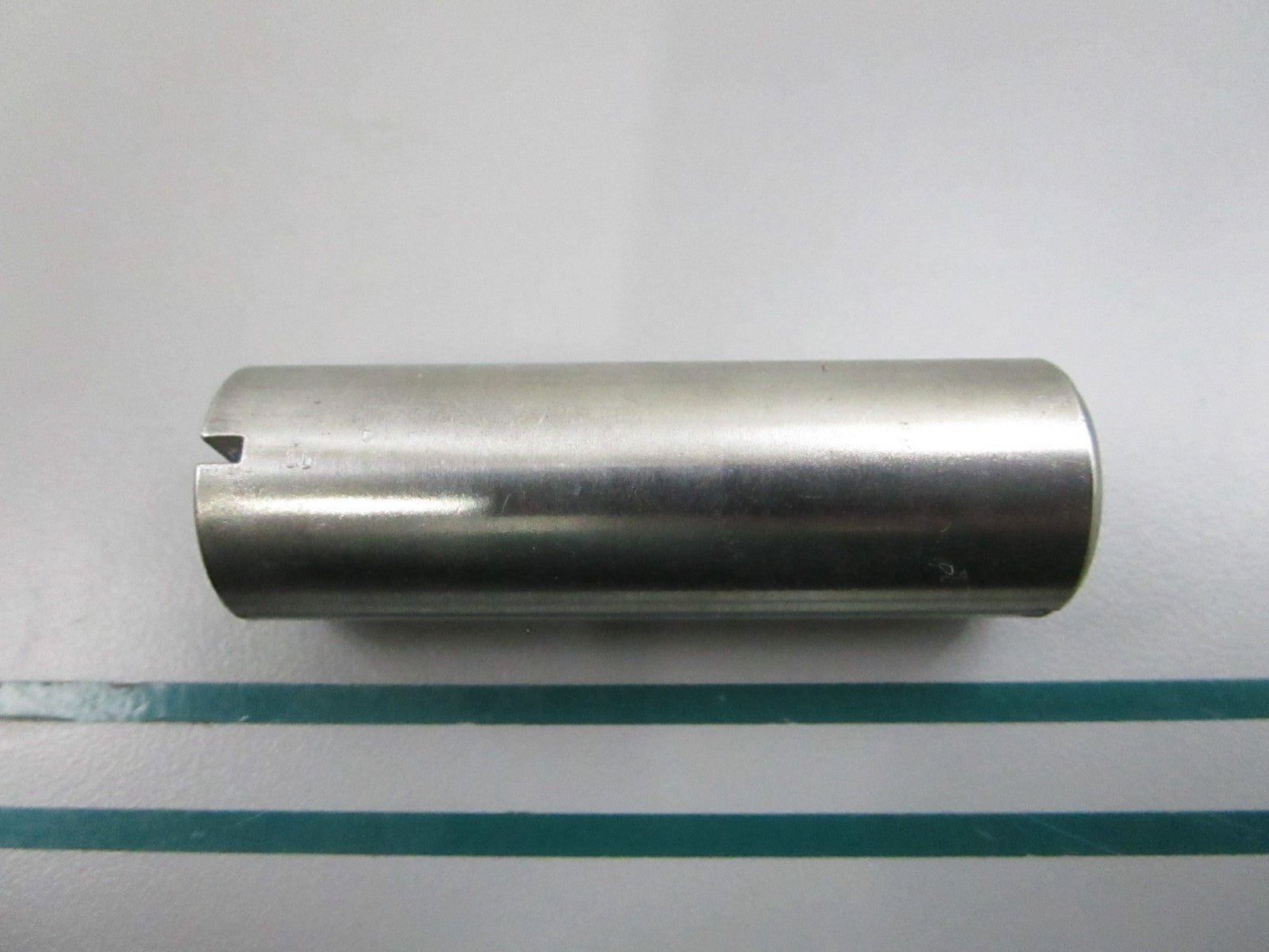 NEW OEM 832821 Volvo Penta Bearing Pin 0810