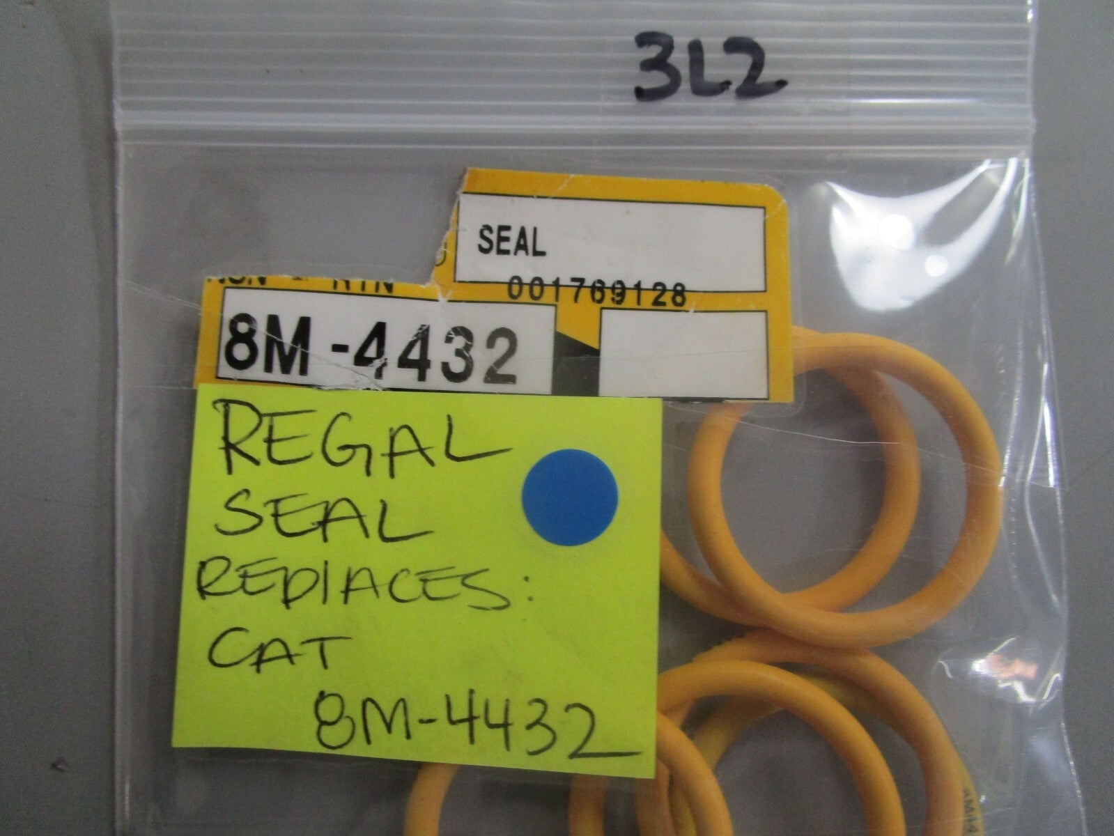 *NEW* (LOT OF 2) 0770 Regal Seal 8M-4432 Replaces: CAT 8M-4432