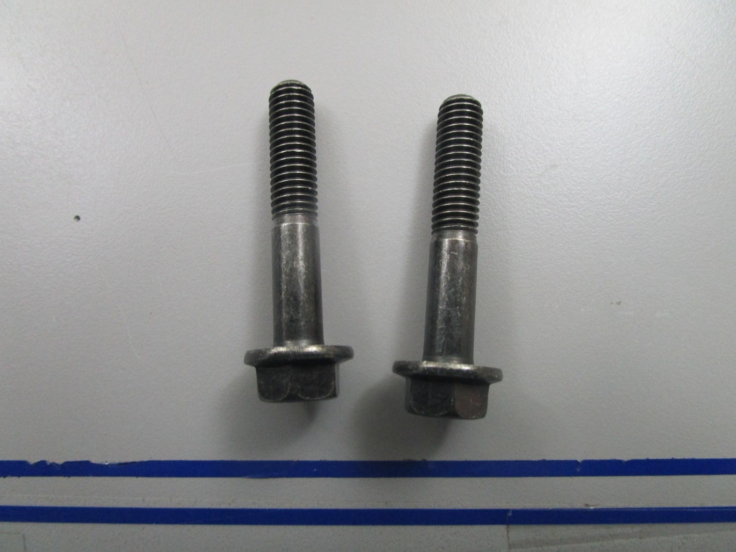 *NEW OEM* (LOT OF 2) 0810 Volvo Penta Flange Screw 948217