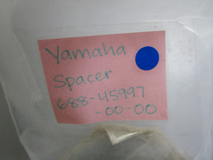 *NEW OEM* 0820 Yamaha Spacer 688-45997-00-00