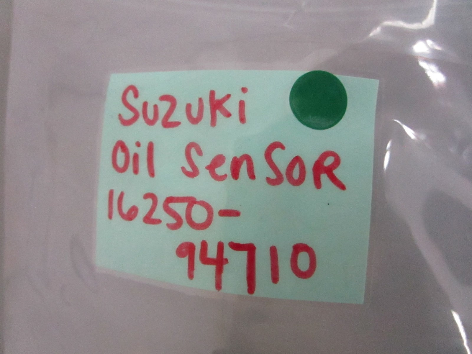 NEW OEM 16250-94710 Suzuki Oil Sensor 0820