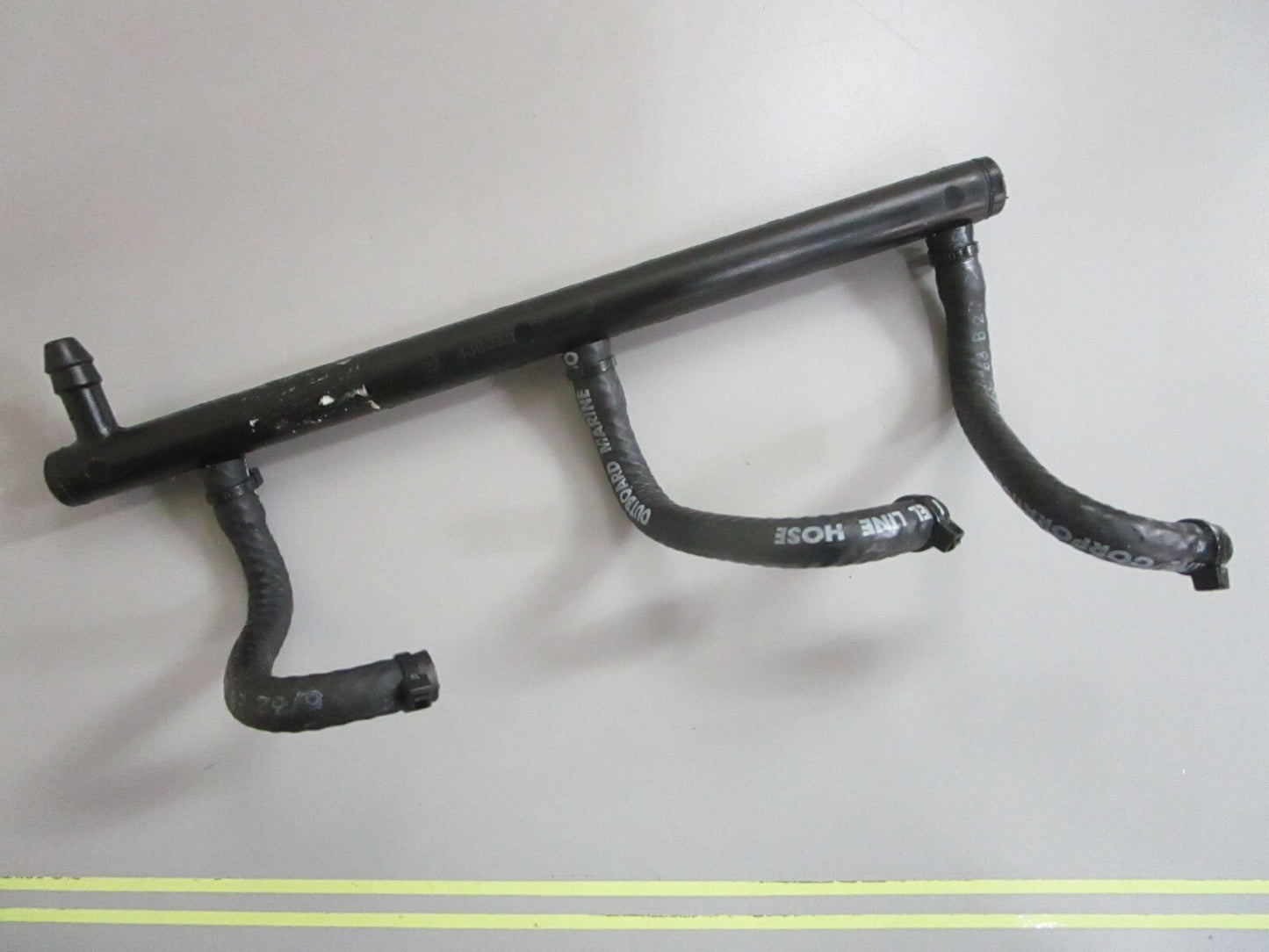 *NEW OEM* 0820 OMC Johnson Evinrude Fuel Manifold Assy 436032 0436032 339367