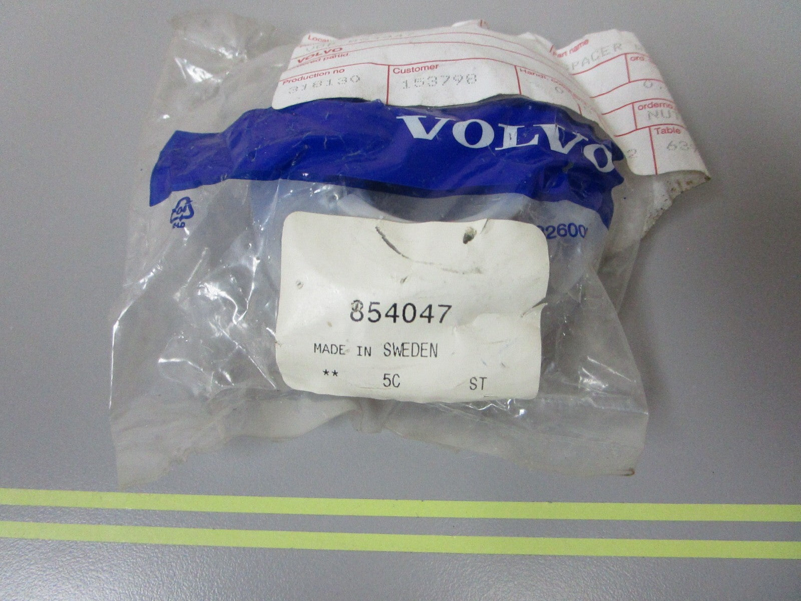 *NEW OEM* 0810 Volvo Penta Spacer 854047