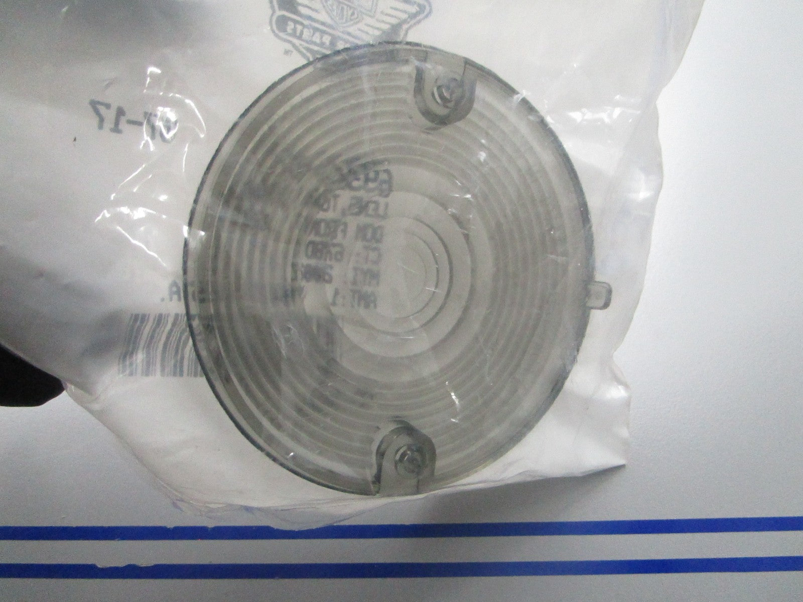 *NEW OEM* 0810 Harley Davidson Dom Front Turn Signal Lens Grey 69329-02