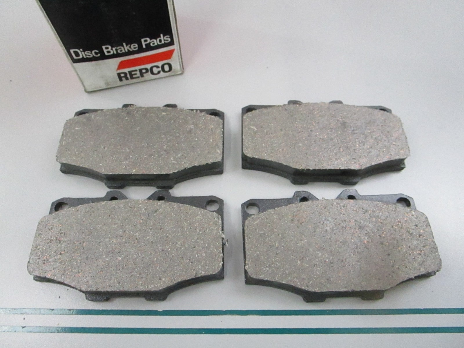 NEW D252D Repco Disc Brake Pad Set 0810
