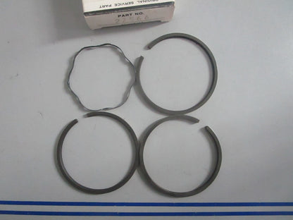NEW OEM 27566 Tecumseh .010 Piston Ring Set 0820
