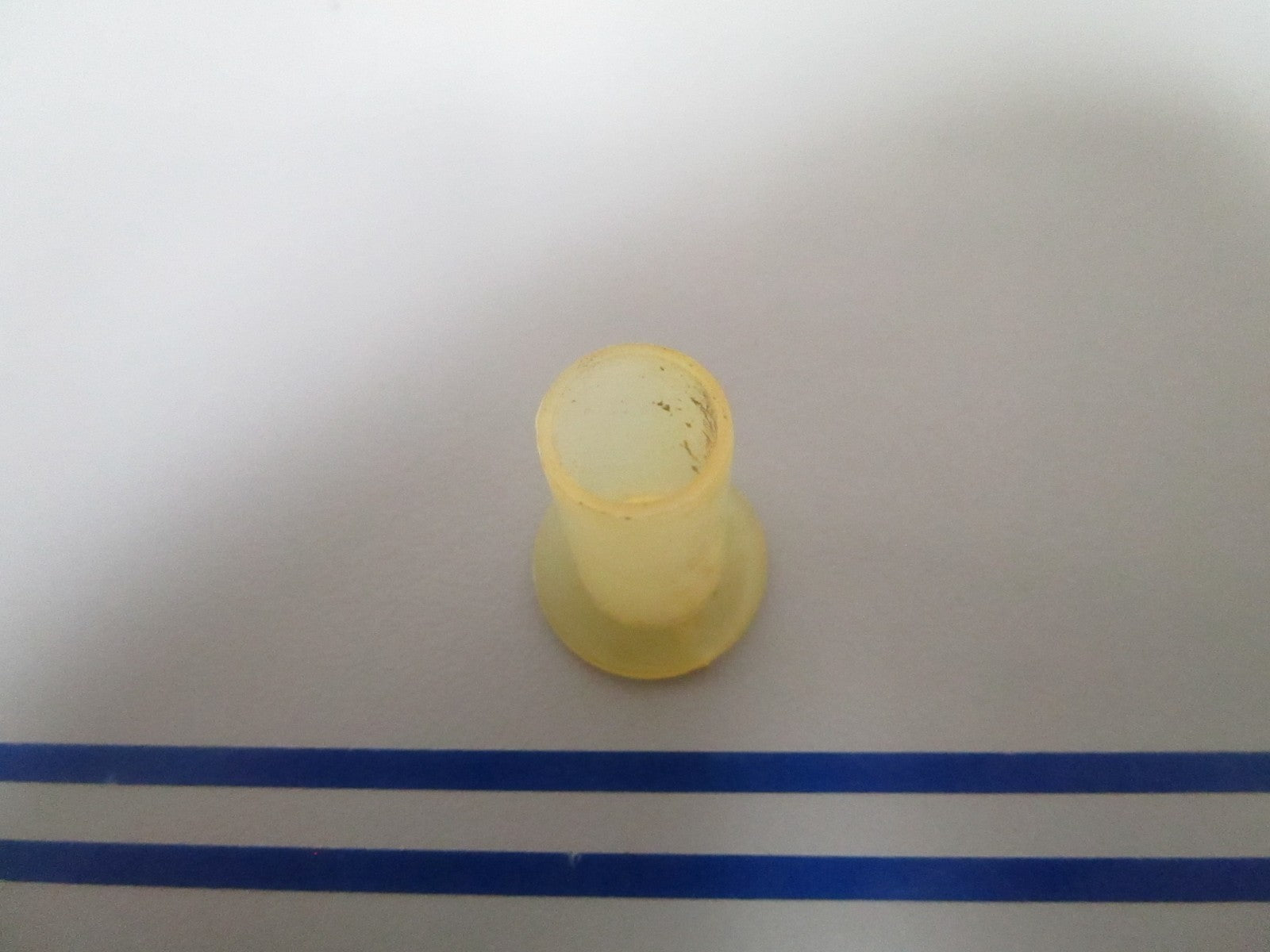 NEW OEM 308370 0308370 OMC Johnson Evinrude Bushing 0810