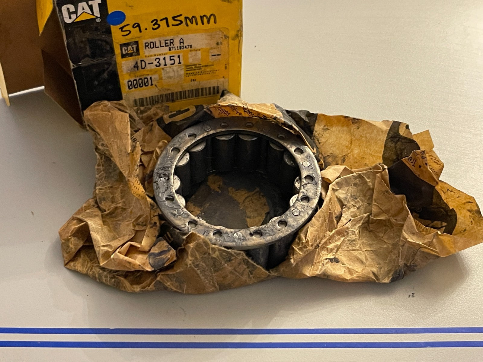 NEW OEM 4D-3151 CAT Caterpillar 59.375MM Roller Assembly 0720