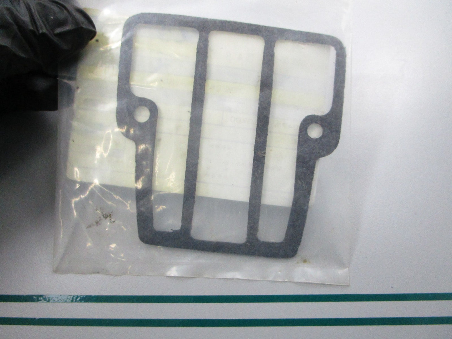 NEW OEM 329826 0329826 OMC Johnson Evinrude Exhaust Relief Gasket 0810