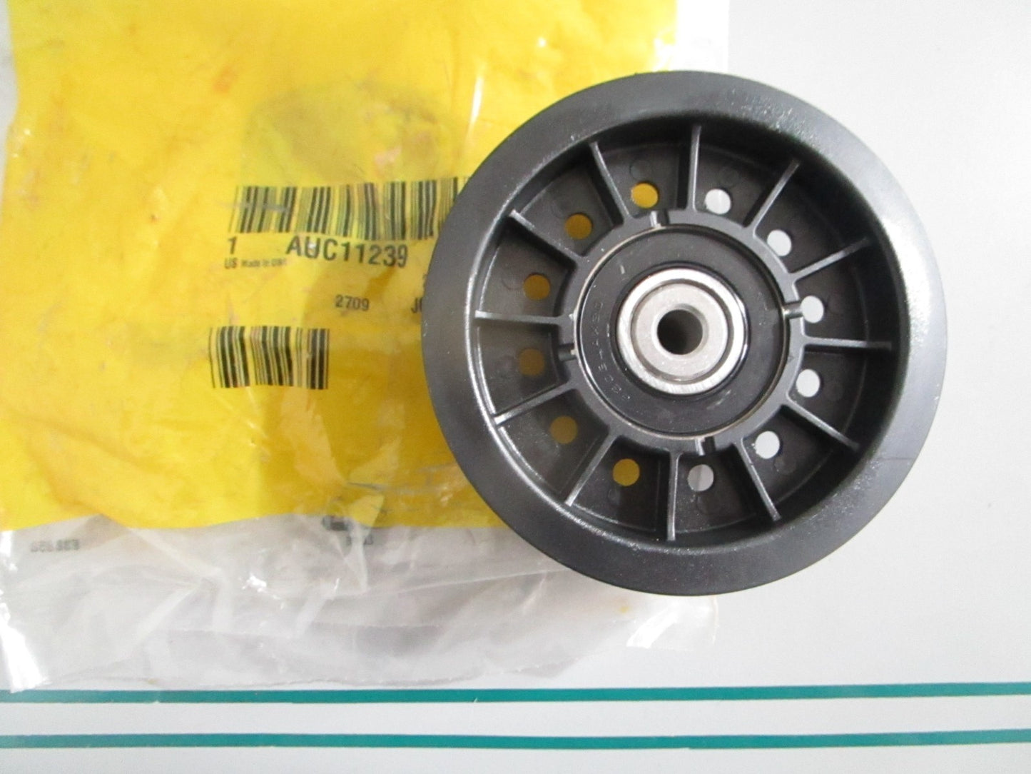 NEW OEM AUC11239 John Deere Idler Pulley 0820