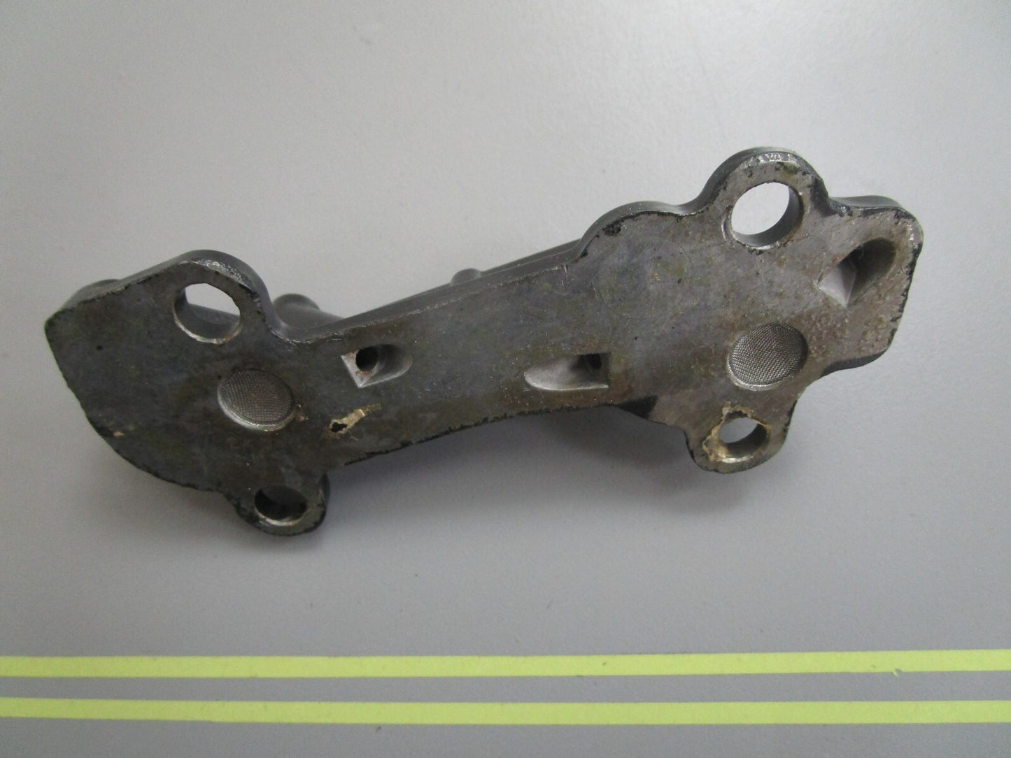 *NEW OEM* 0820 Mercury Quicksilver Cylinder Cover Assy FA429471