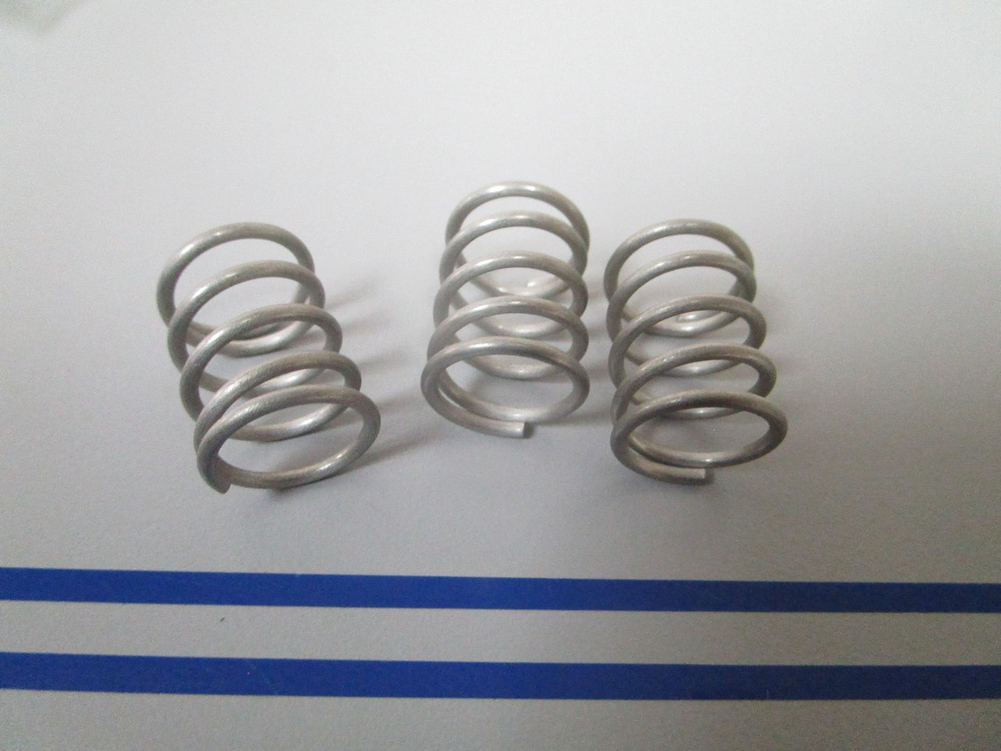 NEW OEM (LOT OF 3) 24-33517 Mercury Quicksilver Spring 0810
